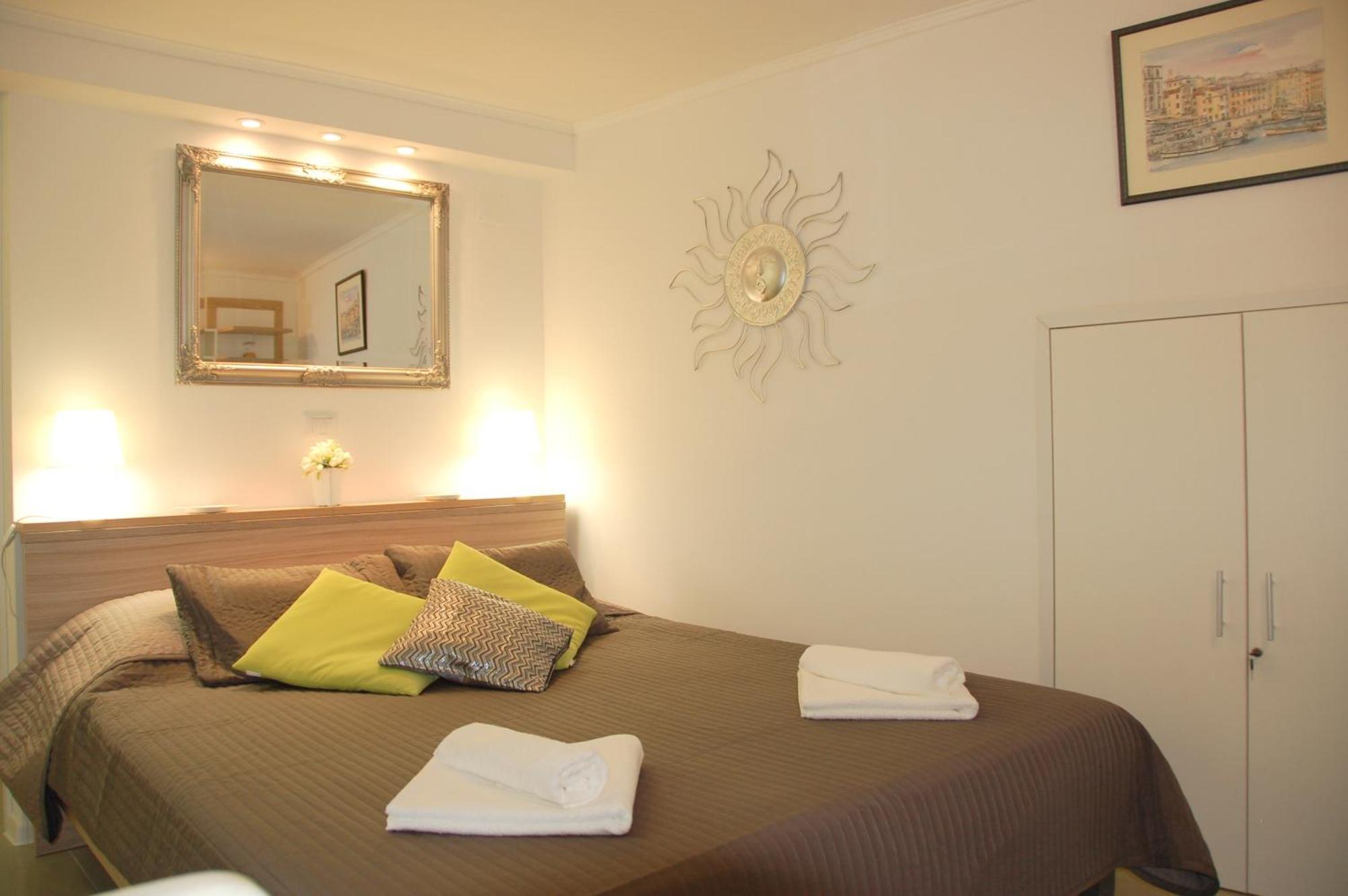 Studio "Sunrise" โรวีน ภายนอก รูปภาพ