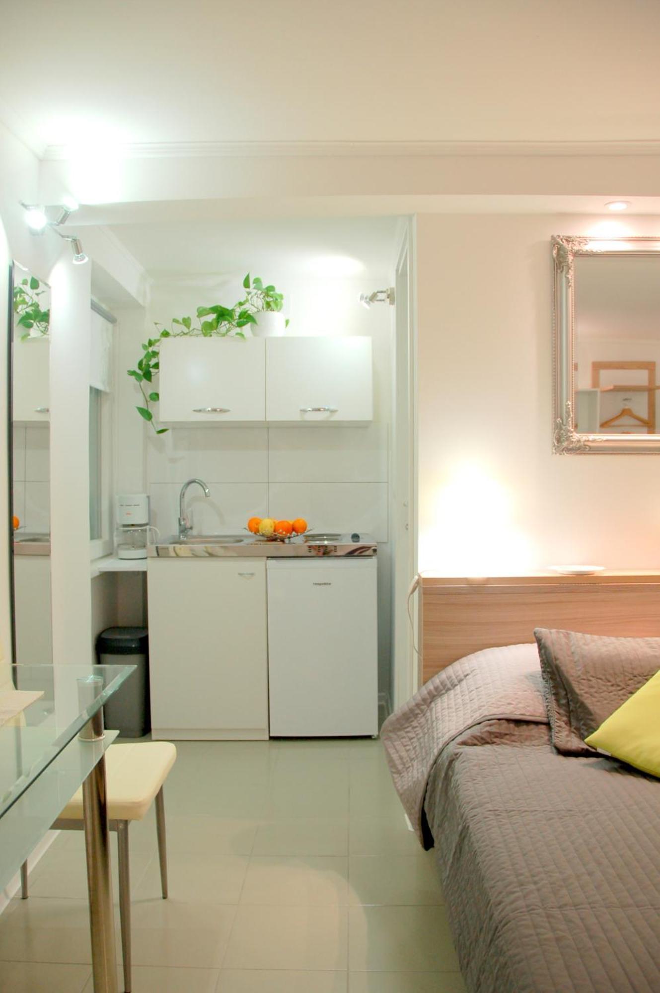 Studio "Sunrise" โรวีน ภายนอก รูปภาพ