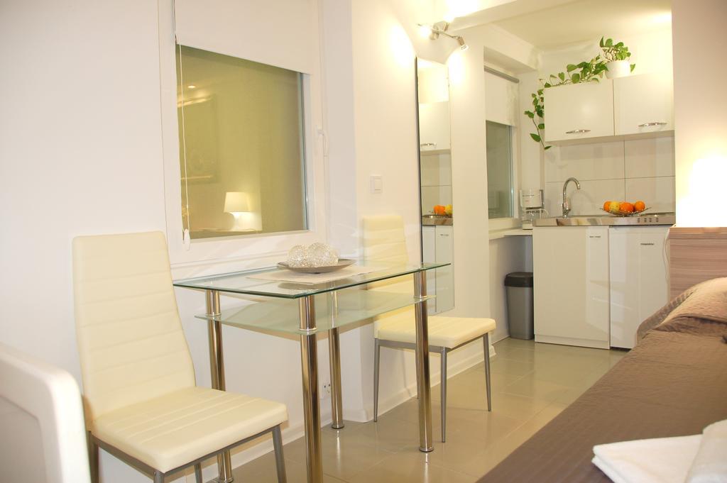 Studio "Sunrise" โรวีน ภายนอก รูปภาพ